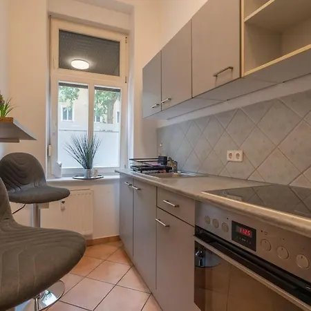 Apartment Zentrales Gemuetliches Mit Sky Bundesliga Leipzig