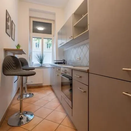Zentrales Gemuetliches Apartment In Der Suedvorstadt Leipzig