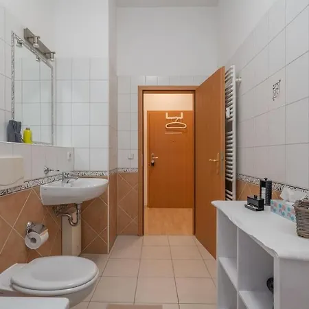 Zentrales Gemuetliches Mit Sky Bundesliga Apartment